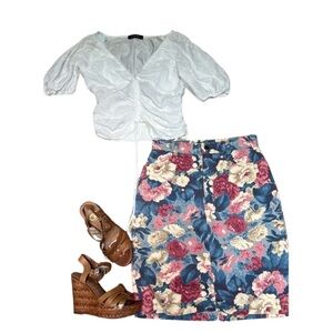 Vintage Modern Essentials Denim Blue & Pink Floral 90s Skirt Sz 6/8